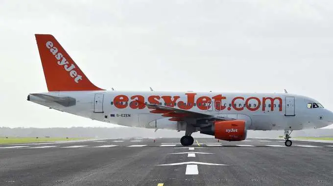 Fumo in cabina, aereo EasyJet costretto a un atterraggio di emergenza a Malpensa