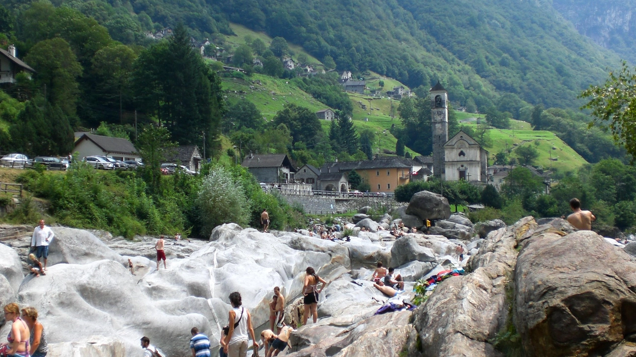 I silenzi della Val Verzasca da scoprire a piccoli passi