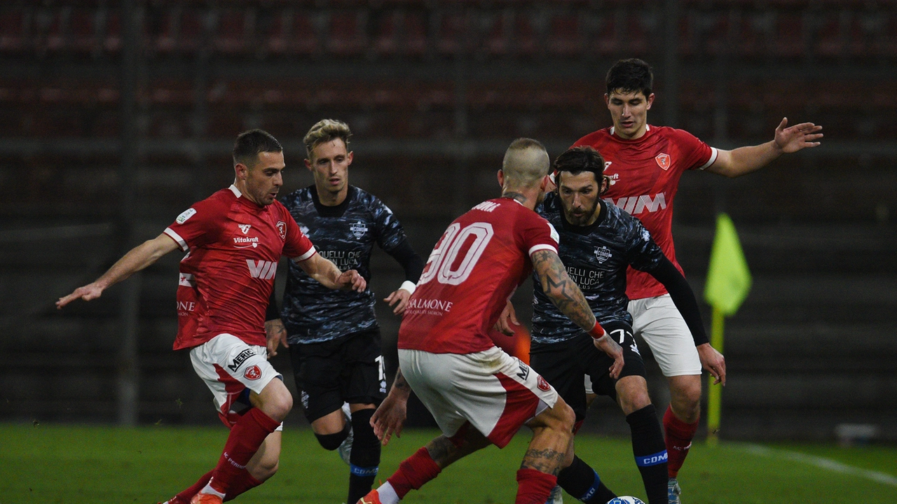 Serie B, pareggio fondamentale per il Como a Perugia: 0-0