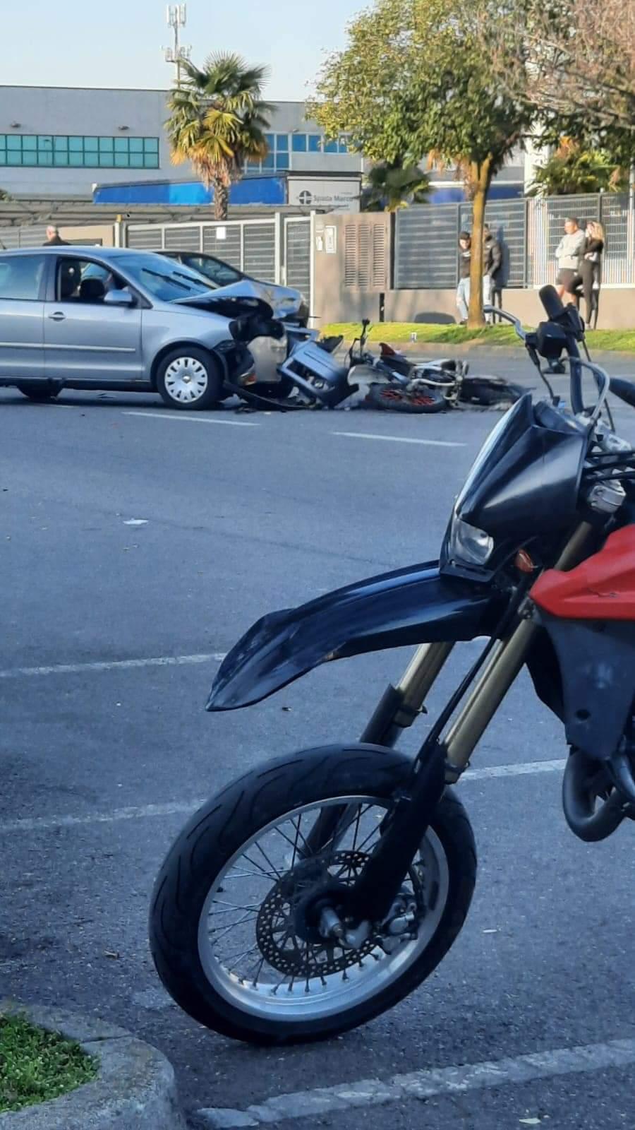 Biassono Christian Donzello Morto In Moto E Le Accuse Social Si