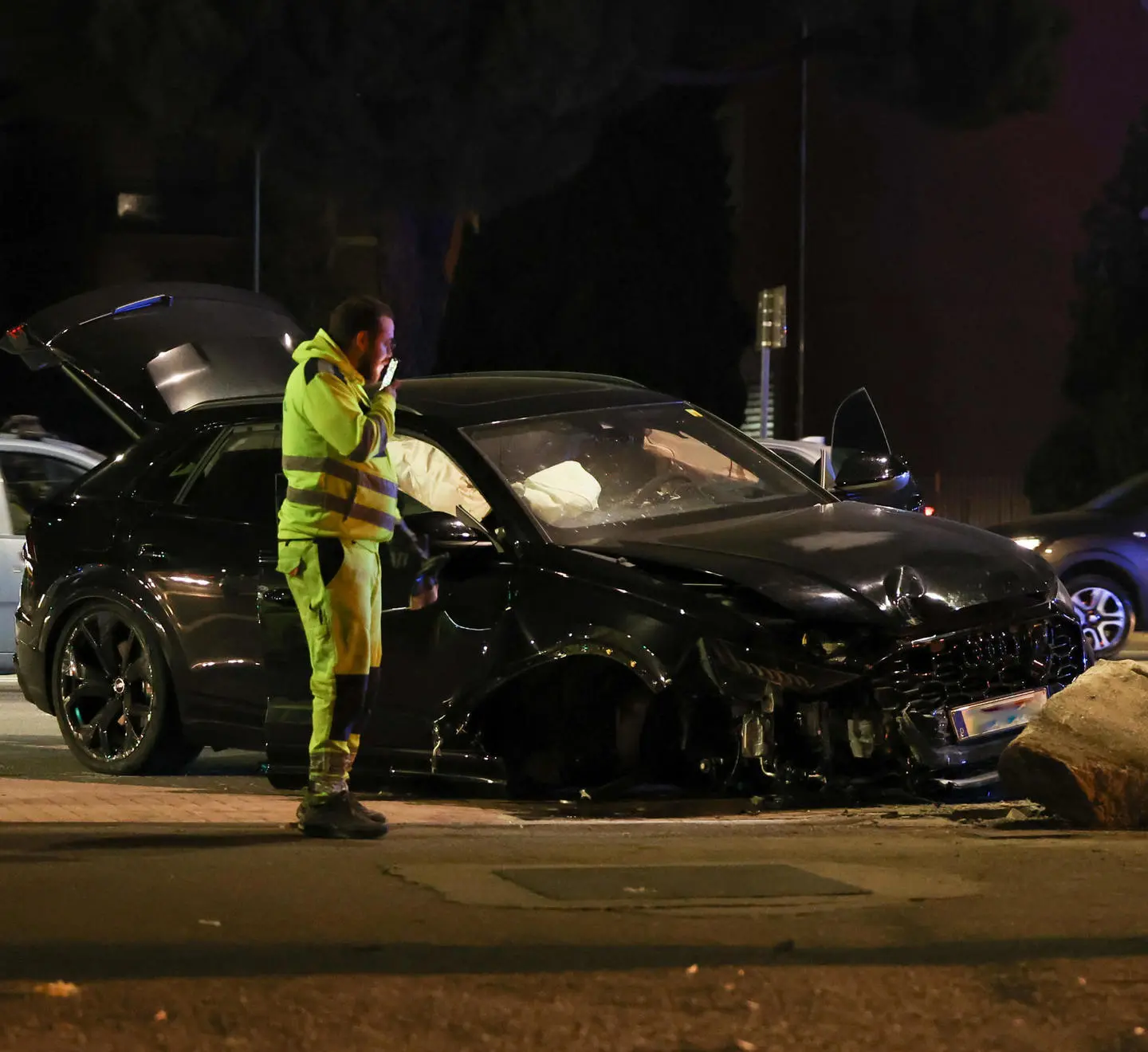 Balotelli e l’ennesimo incidente in auto, rischia due anni senza patente. E sbotta: “Con tutti i problemi nel mondo….”