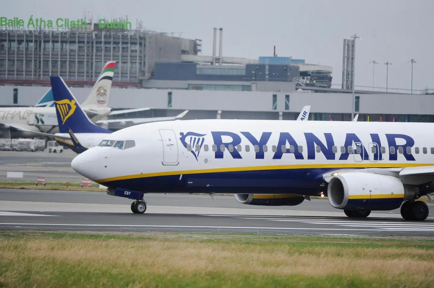 Coronavirus, Ryanair taglia voli su Malpensa e Orio al Serio