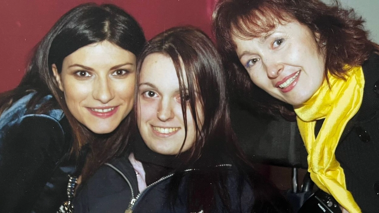 Silvia Stoyanova con la mamma Roumi e Laura Pausini