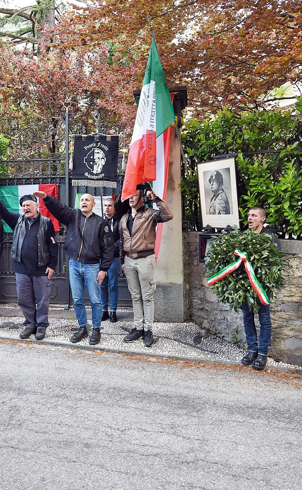 Nel mirino la commemorazione dell’uccisione di Benito Mussolini