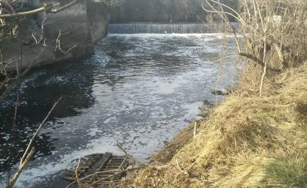 Schiume nel Navigli: sopralluogo di Arpa