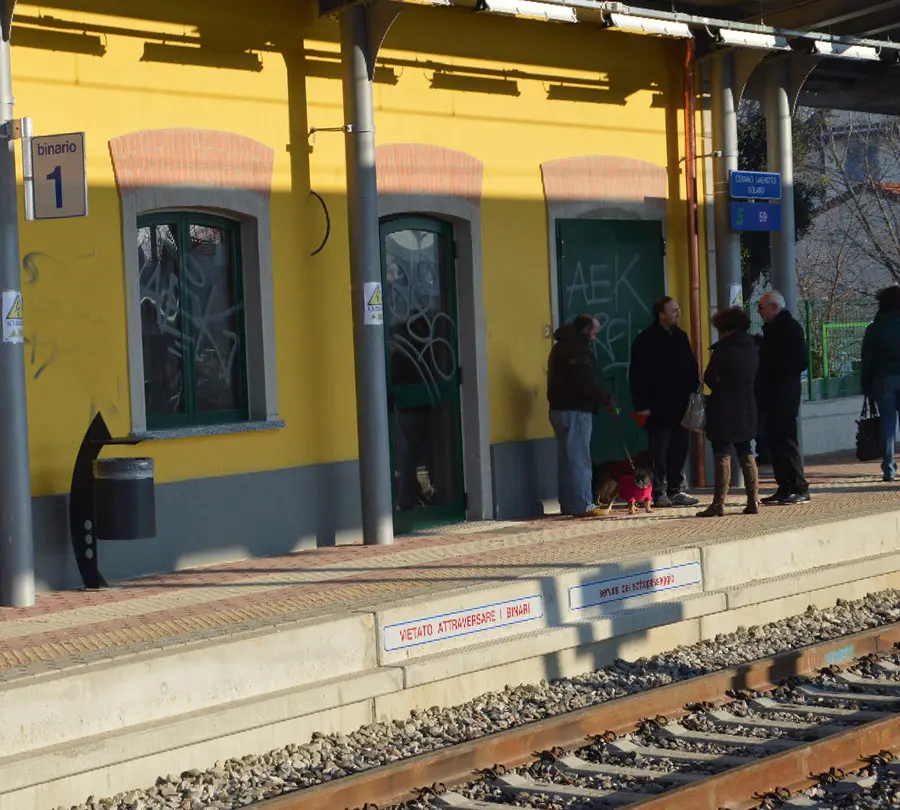 Saronno, studente rapinato in stazione