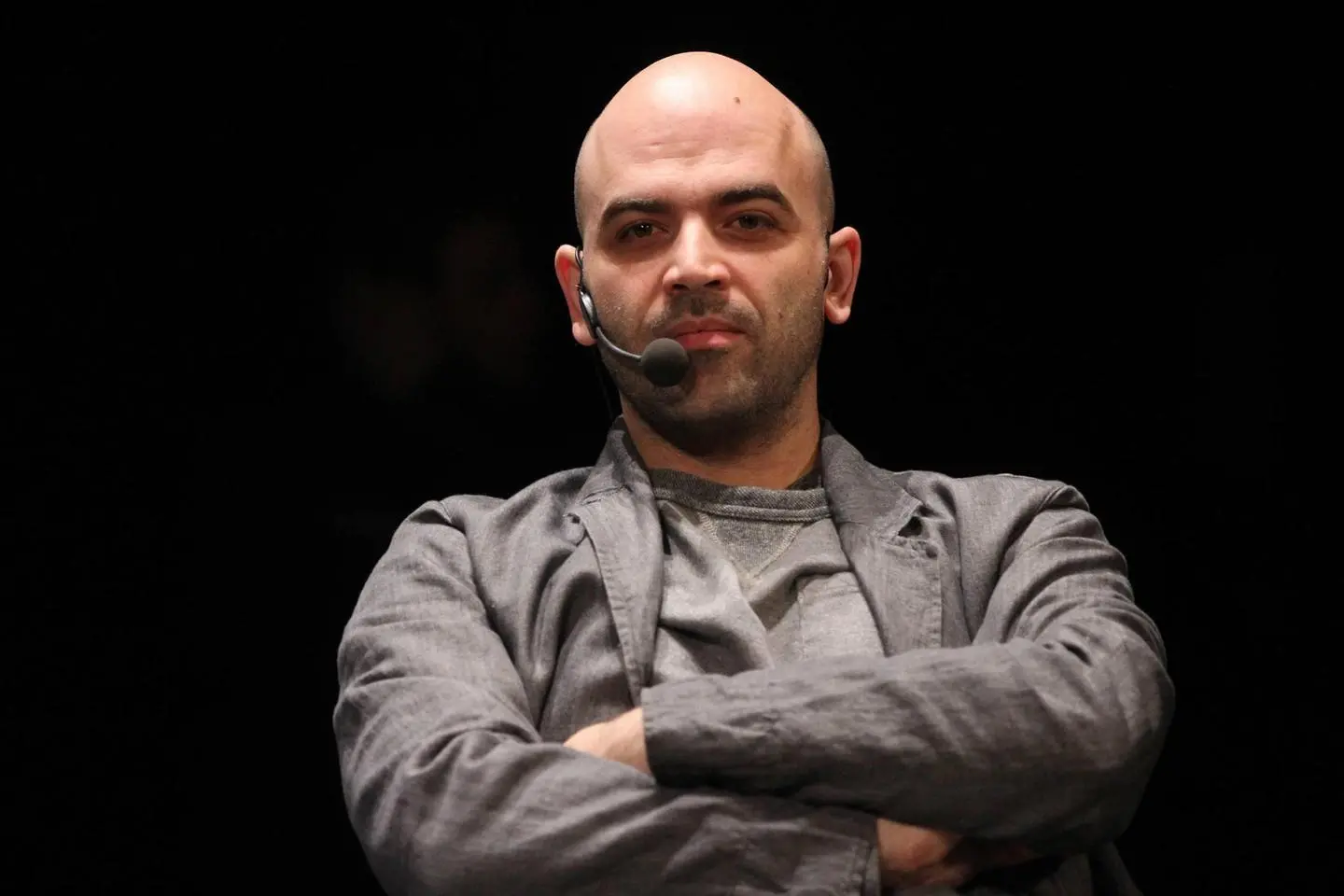 Saviano all'Alcatraz: "Milano e Napoli sono due Italie"