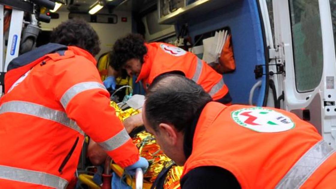 Arresto cardiaco mentre è in autostrada A9, bimbo di un anno salvato nel Comasco