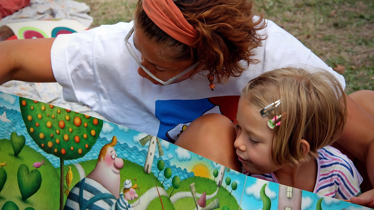 Torna la kermesse dedicata alla lettura che attraversa tutti i quartieri dai Giardini della Guastalla alla biblioteca di Chiesa Rossa