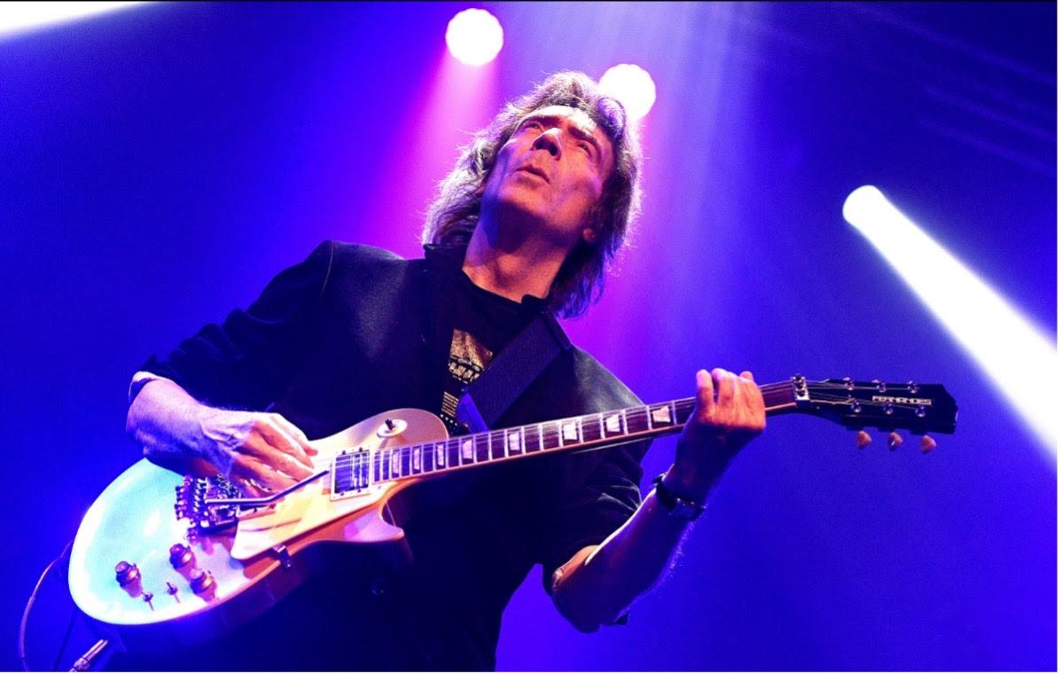 Steve Hackett e il mito dei Genesis: “Una reunion? Non è impossibile”