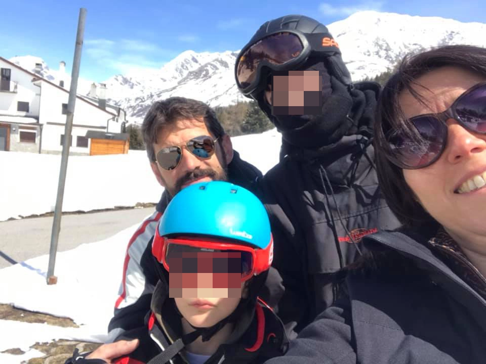 Le tre vittime e l'assassino, tutti appartenenti alla stessa famiglia, in una foto tratta dai social