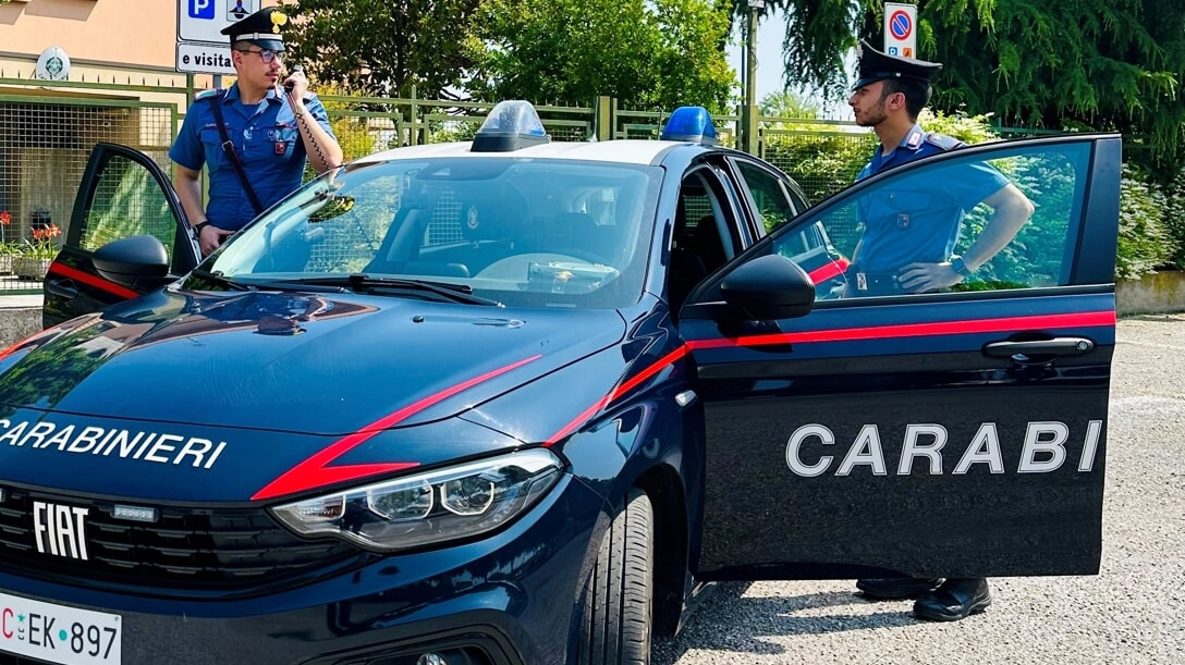 Indagano i carabinieri (Archivio)