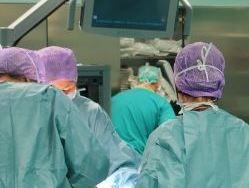 Neonata muore nel parto. Dieci medici indagati . E uno si getta dal ponte