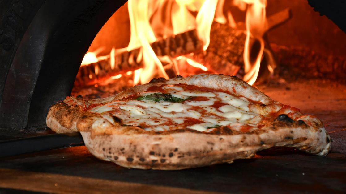 Una pizza da 966 euro: come funzionava la truffa della margherita