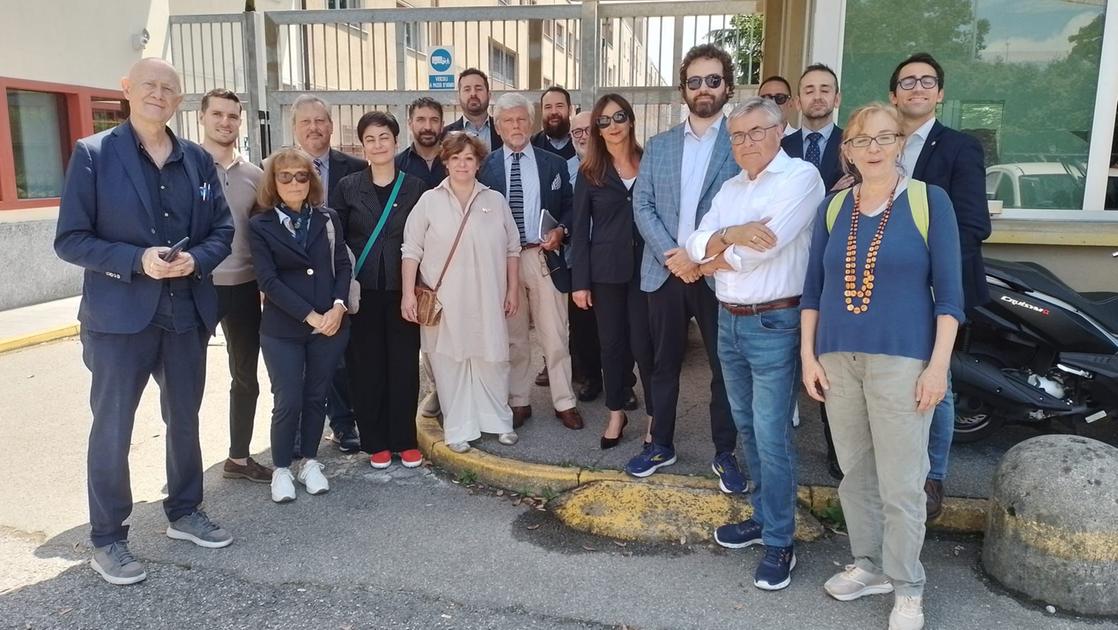 Vimercate, consiglieri e assessori visitano il carcere di Monza