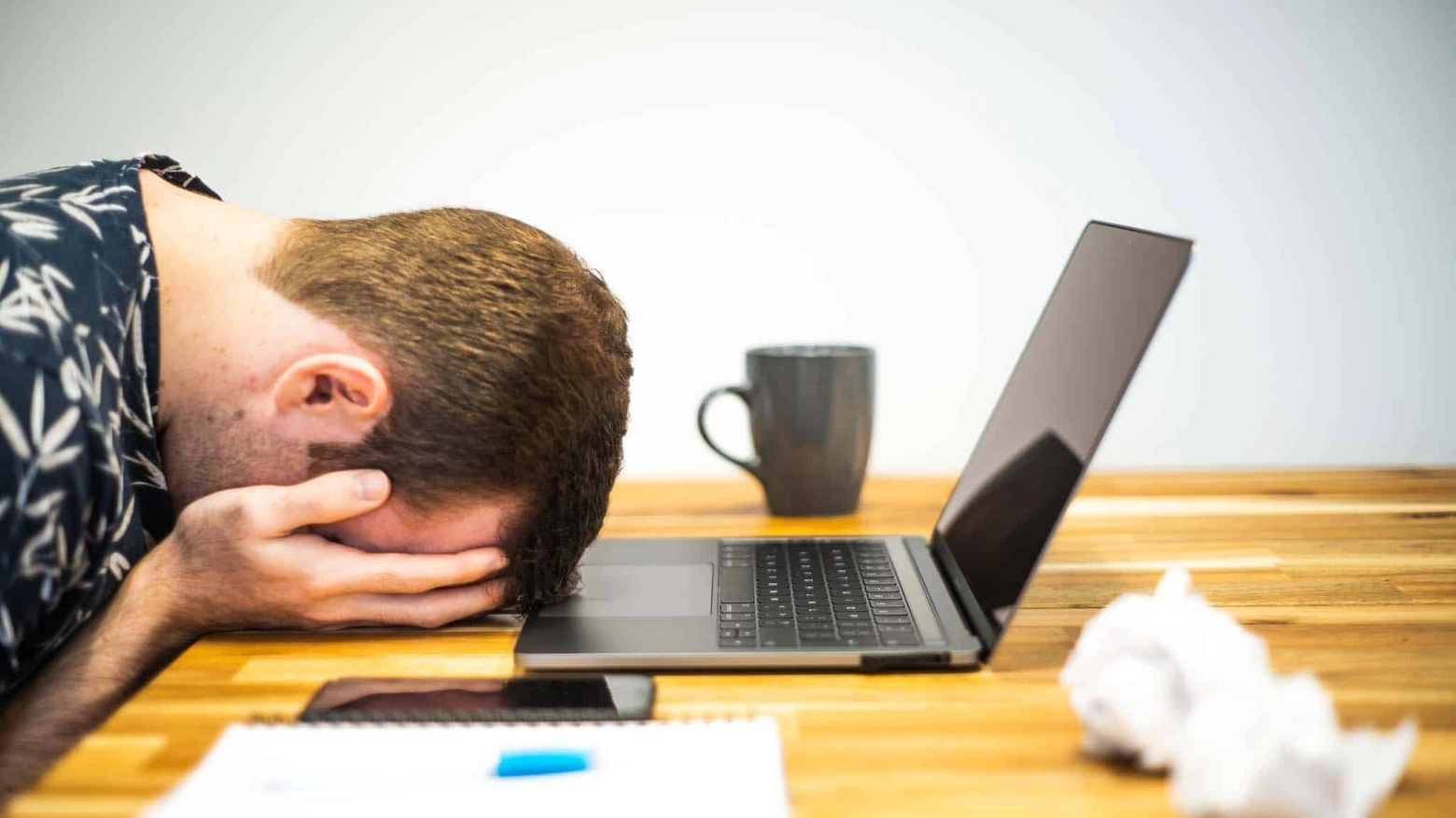 Effetti del Long Covid e sindrome di burnout: sempre più lavoratori lombardi sono a rischio