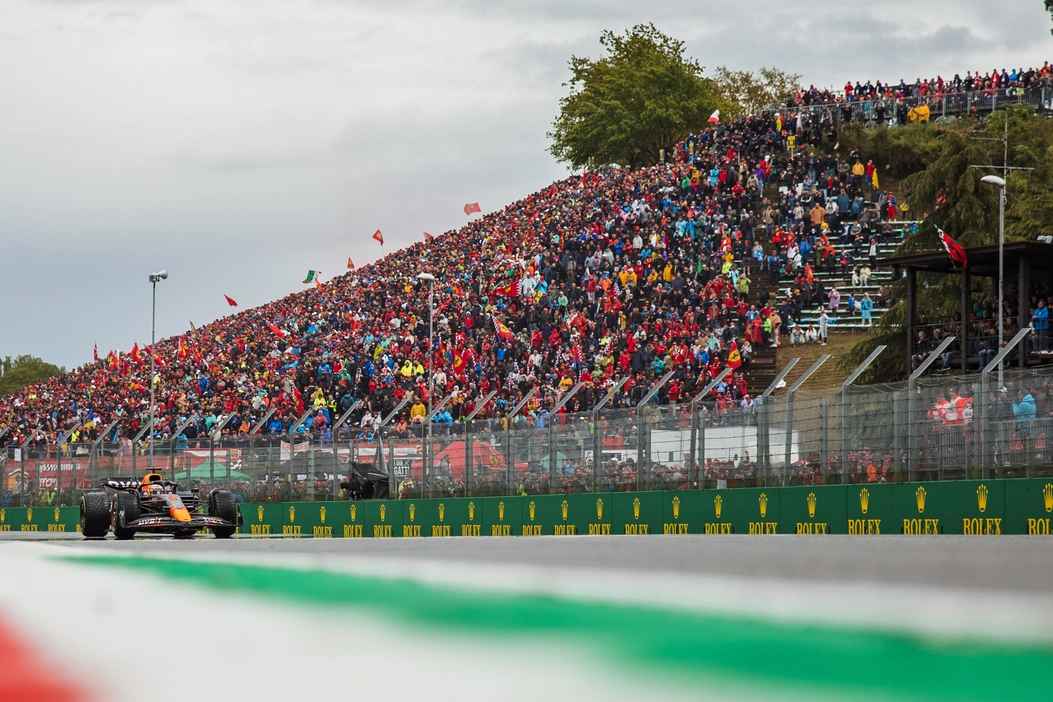 Le tribune dell'autodromo di Monza hanno bisogno di un restyling (Archivio)