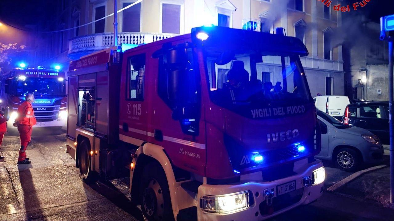 Busto Arsizio, l'intervento dei vigili del fuoco in via San Michele