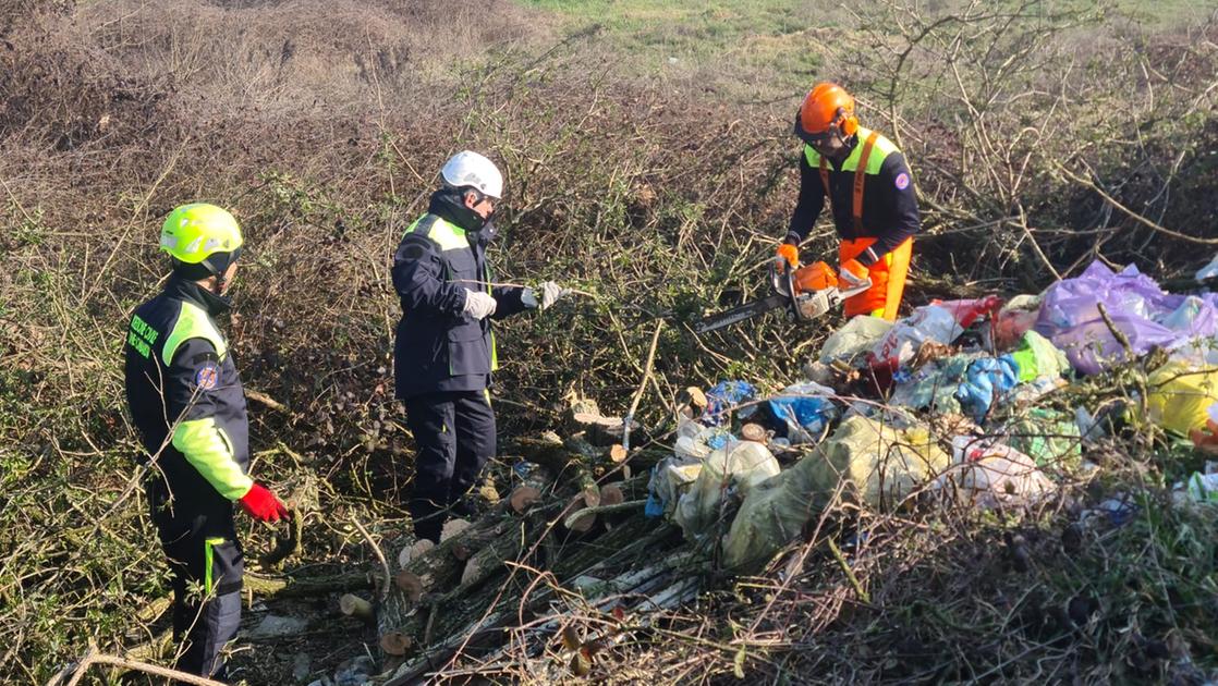 Prove di soccorso della protezione civile con numeri da record: unità cinofile da tutta Italia