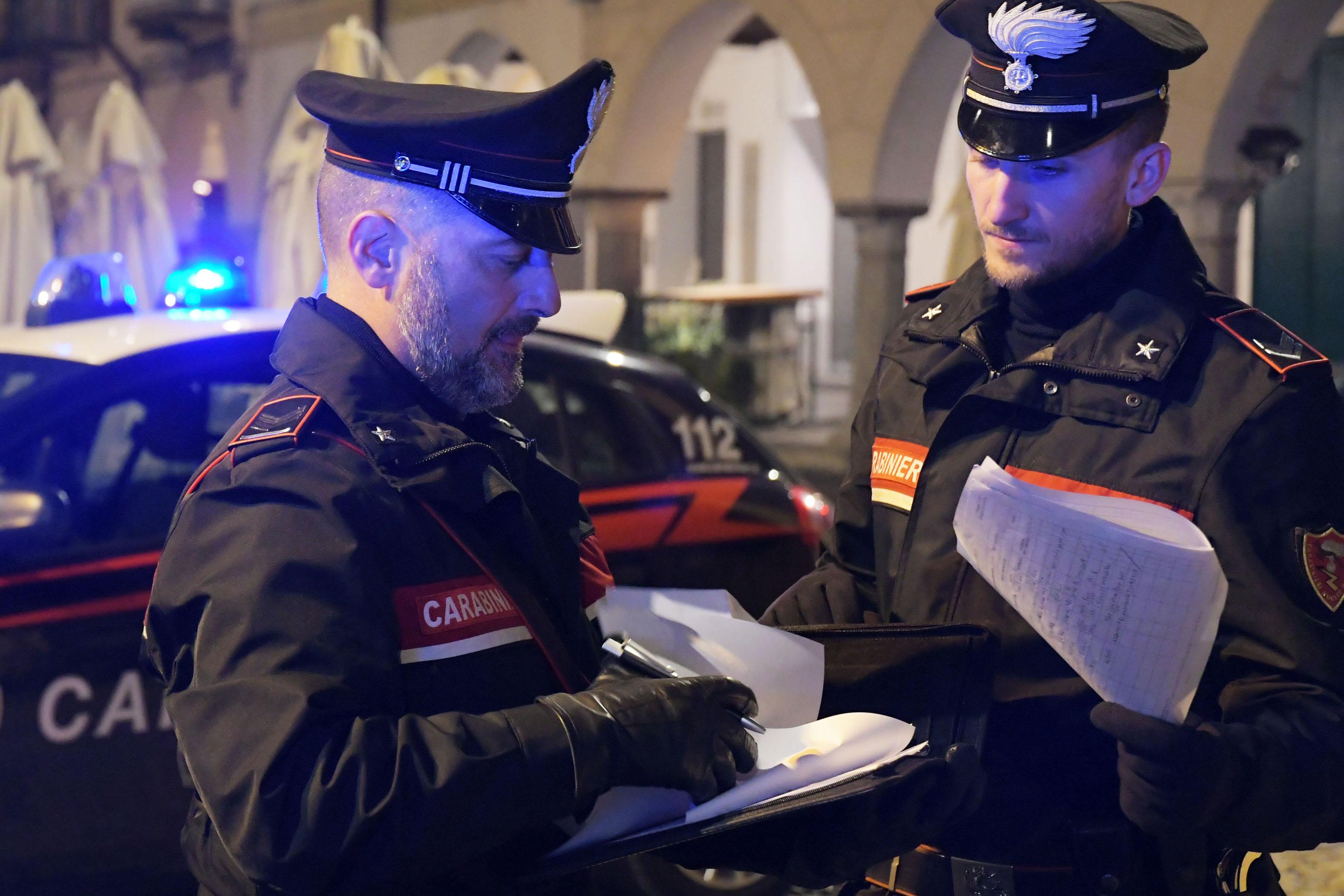 Garlasco, rissa nel parcheggio di via Leonardo: 36enne portato in ospedale