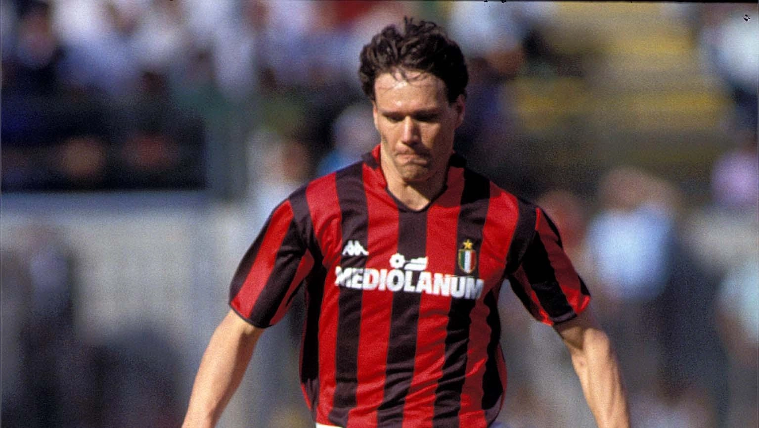 Marco Van Basten con la maglia del Milan