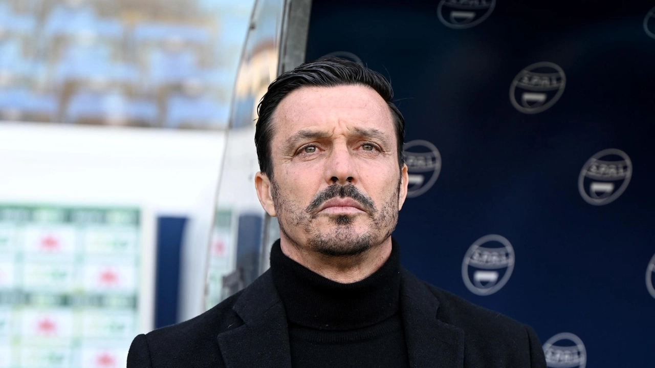 Massimo Oddo squalificato per un turno ha dovuto seguire il Milan Futuro dalla tribuna