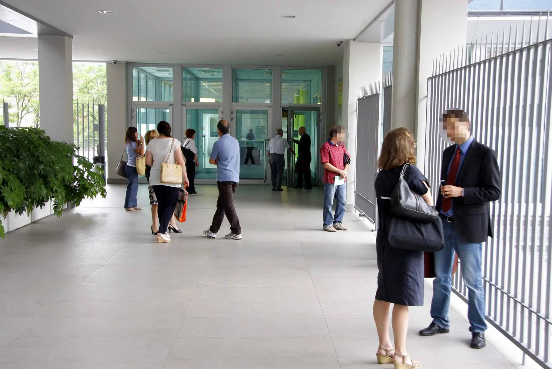 Sparatoria . Sorpresa in aula. Tutti assolti