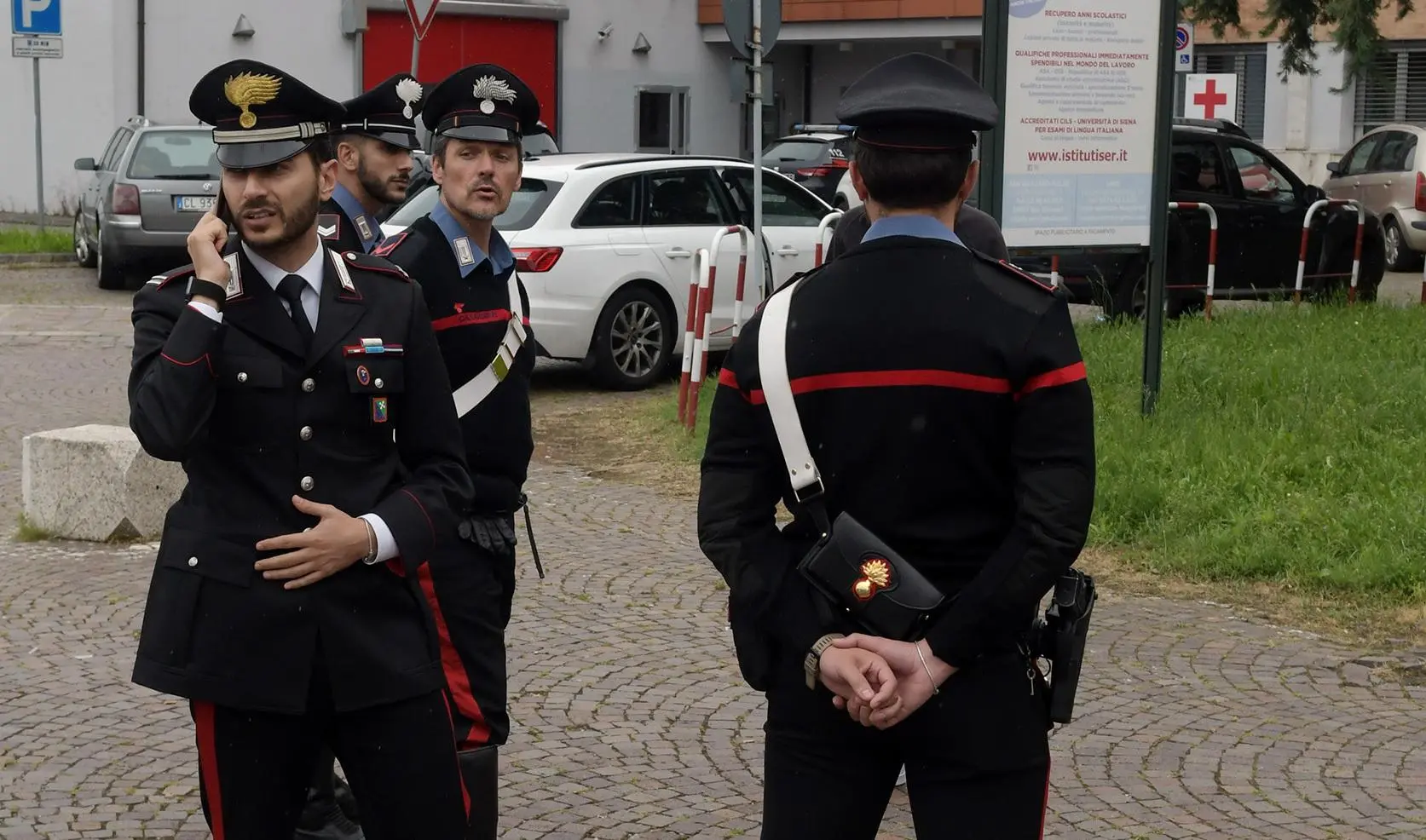 “Preso a coltellate per aver fatto cadere un kebab”. La versione del 18enne massacrato a Milano