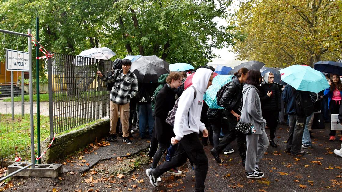 “Intervallo in classe” e al liceo Volta scatta lo sciopero