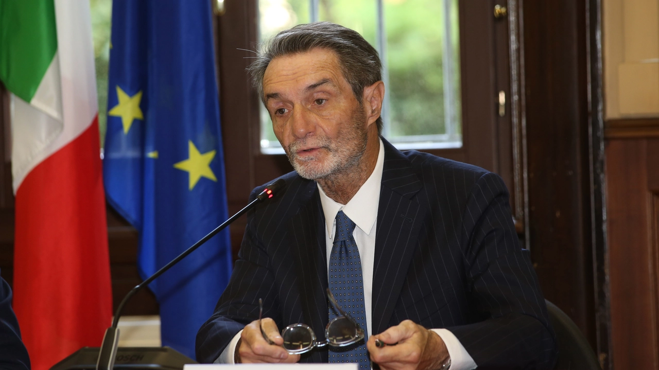 Attilio Fontana sull'aumento dei casi Covid in Lombardia: "Nessun alert, ma prestare attenzione"