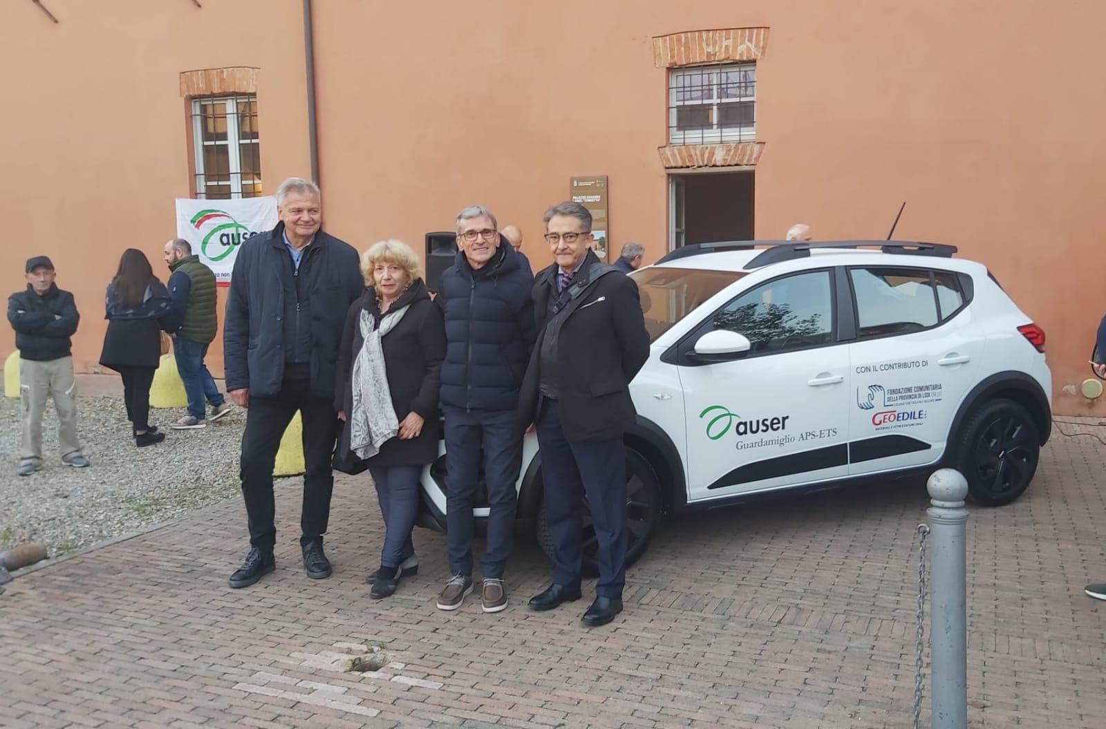 Guardamiglio, grazie ai benefattori il taxi sociale Auser è diventato realtà