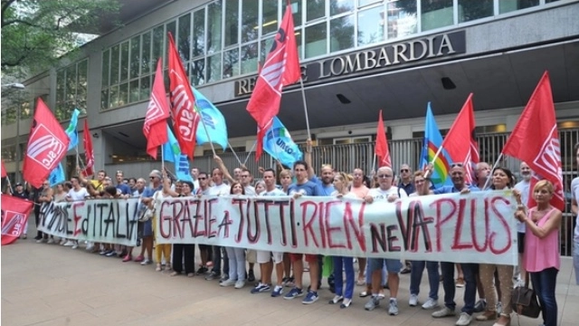 Una manifestazione dei dipendenti del Casinò di Campione a seguito del fallimento