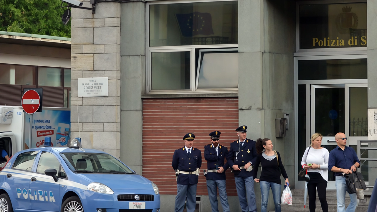 Si fingeva disabile e pronta a raccogliere offerte per una associazione che assiste bambini poveri. La donna, 20enne romena,...