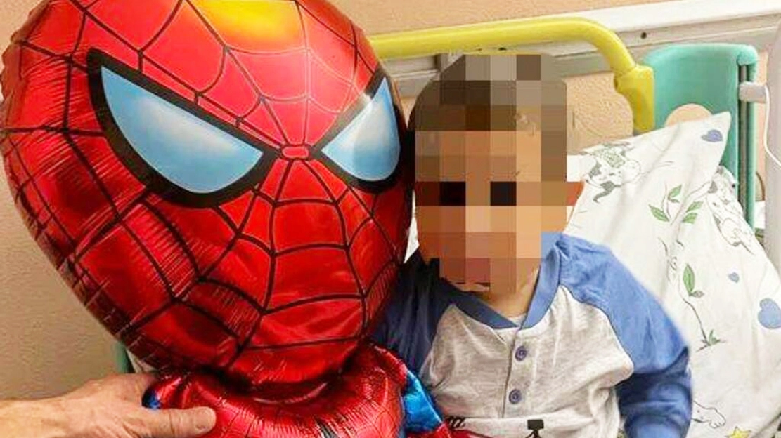 Villongo, il piccolo soffre di un glioma alla testa. Superata quota 61mila euro grazie alla donazioni su GoFundMe. Mamma Sara e papà Luca raccontano paure e speranze