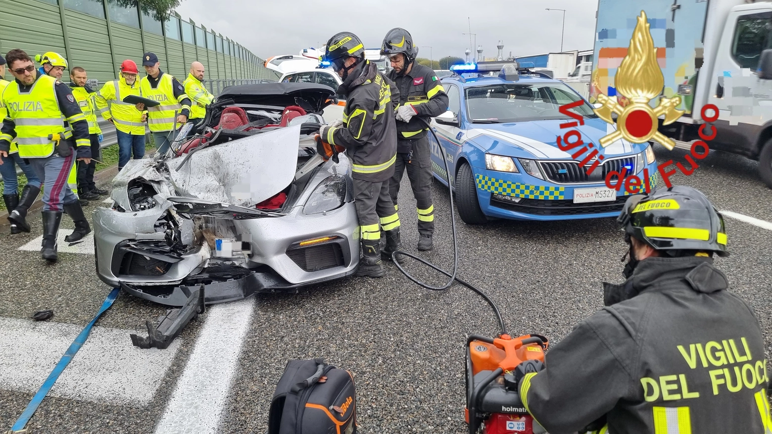 L'auto incidentata a Turate