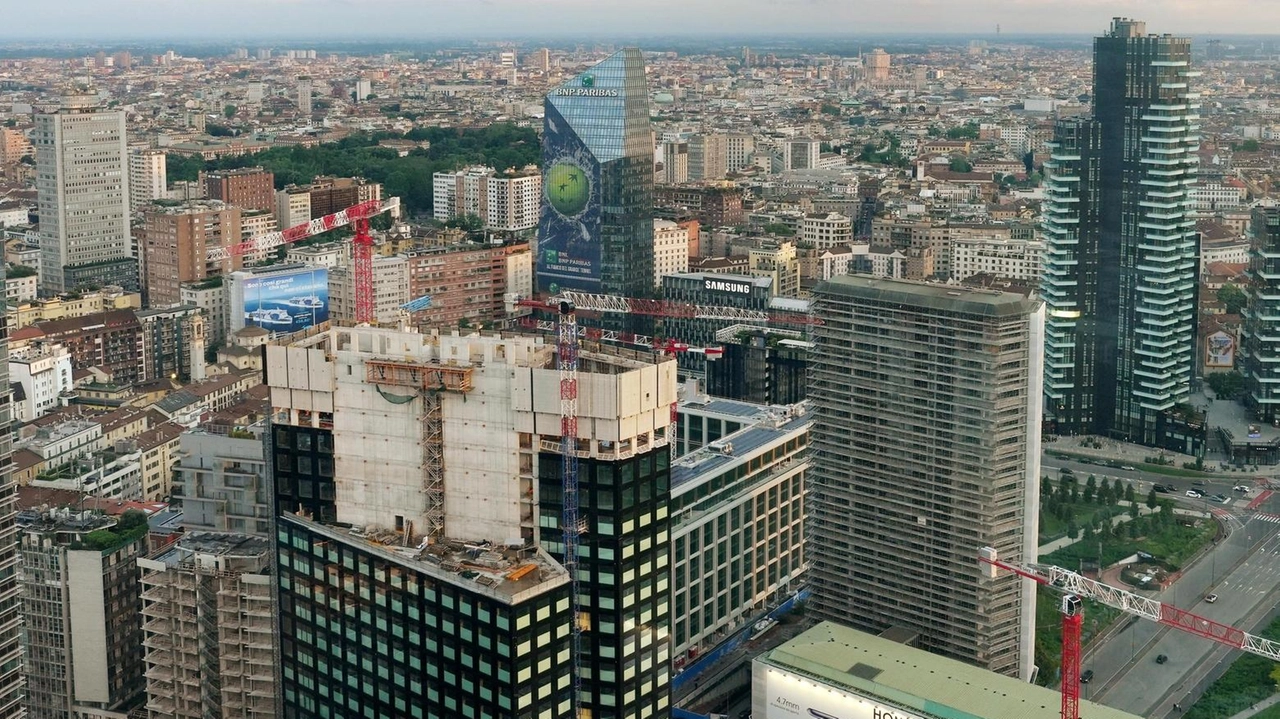 Il Comune di Milano avvia la redazione di una variante urbanistica per il Pirellino e approva modifiche per la riqualificazione della ex Caserma Mameli.