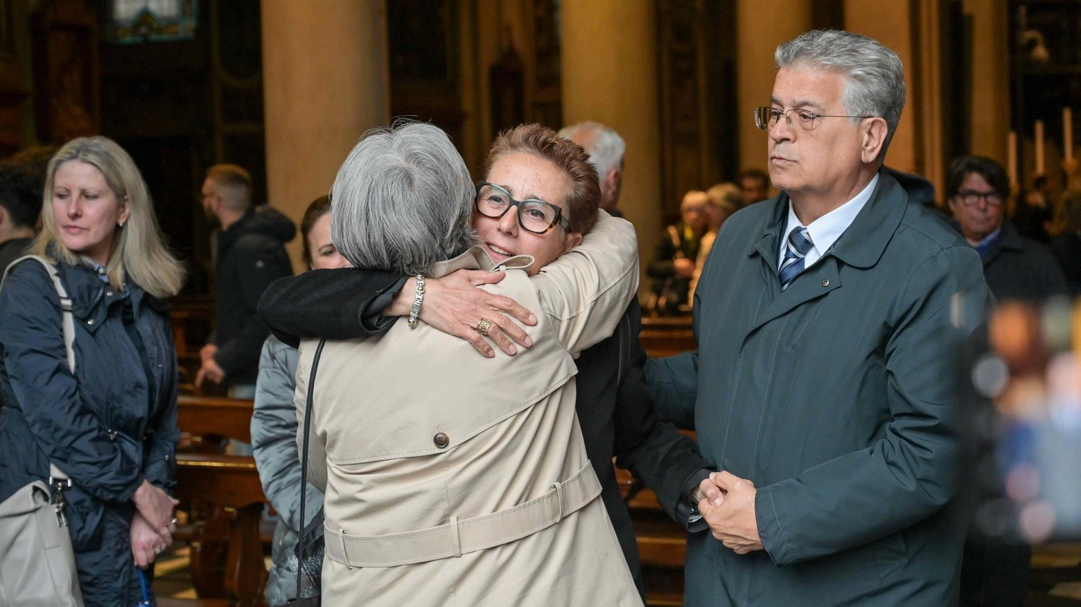 I funerali di Fabio Limido: "Caro papà, ci hai protetto anche quest’ultima volta"