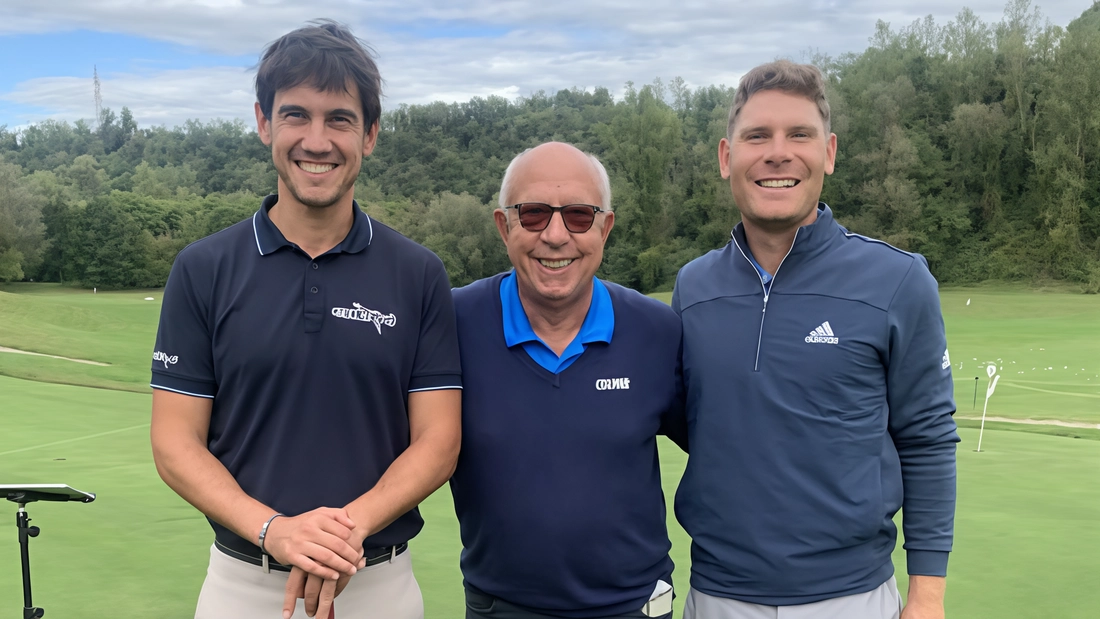 Felice Colombo, proprietario del Golf Club Villa Paradiso, tra i campioni Matteo Manassero e Lorenzo Scalise