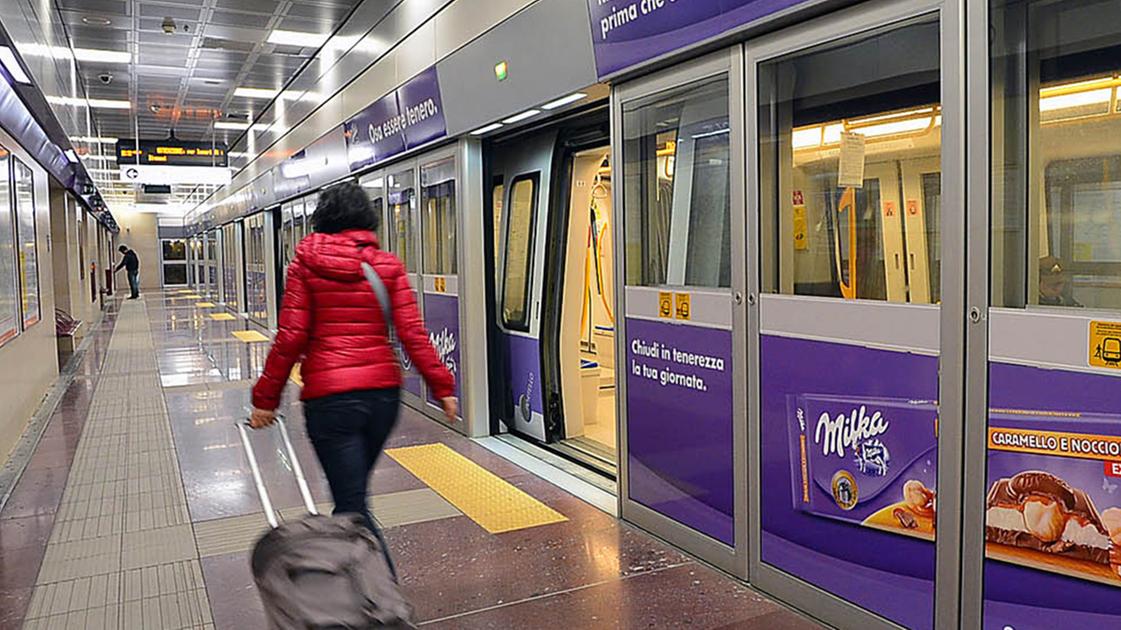 Milano, rapine e furti sulla metropolitana M5: arrestata la banda della linea lilla