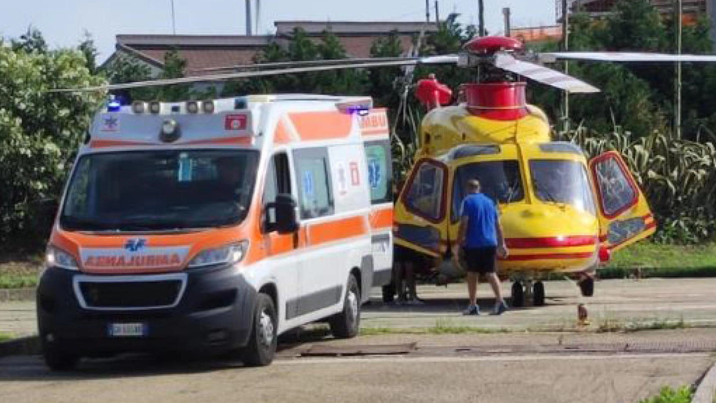 Ambulanza ed elisoccorso (foto d'archivio)