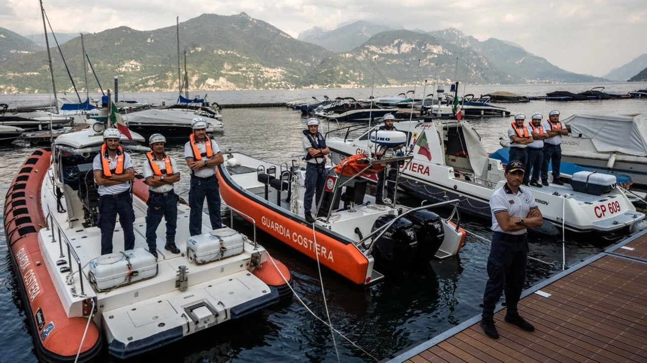 Guardia Costiera in servizio sul Lario