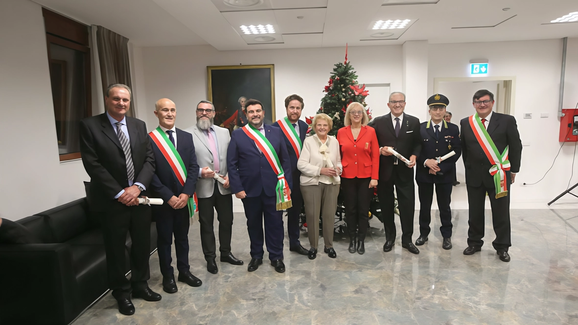 Titolo di Commendatore dell’Ordine al Merito a Piera Perego, angelo dei disabili. I ragazzi del liceo musicale Zucchi hanno accompagnato la cerimonia.