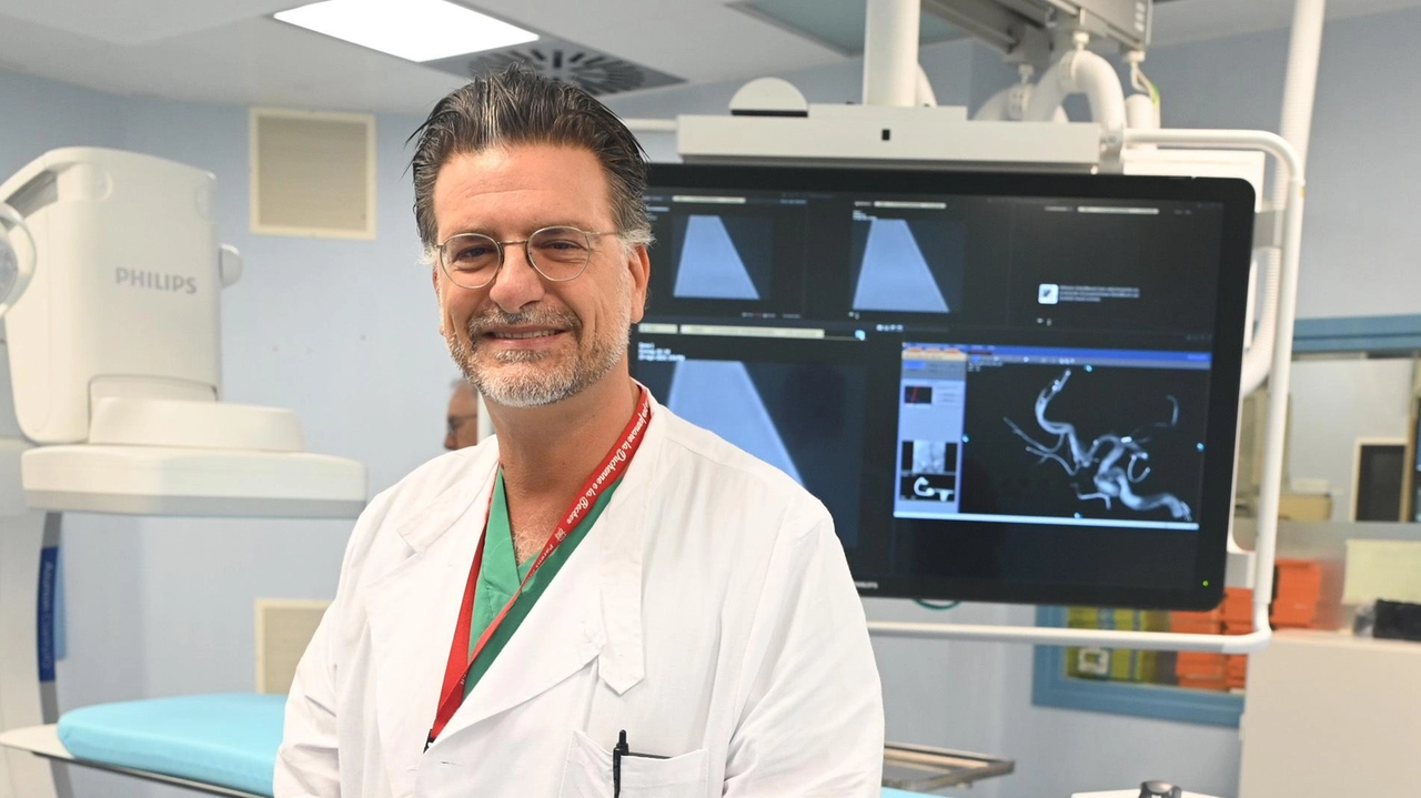 Il San Matteo in Lombardia eccelle nella cardiologia interventistica, con 450 angioplastiche primarie e 700 coronariche all'anno. L'uso di nuove tecnologie come il Tavi migliora la sopravvivenza dei pazienti. Aumentati anche gli interventi di ablazione e l'efficienza dei servizi.