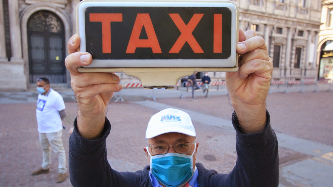 Bando per le nuove auto bianche: a fine mese i primi taxi in strada a Milano