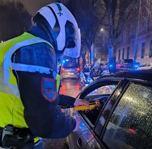 Loreto-Darsena, controlli dei ghisa (con Sala). Alcoltest ai conducenti: 4 positivi su 237