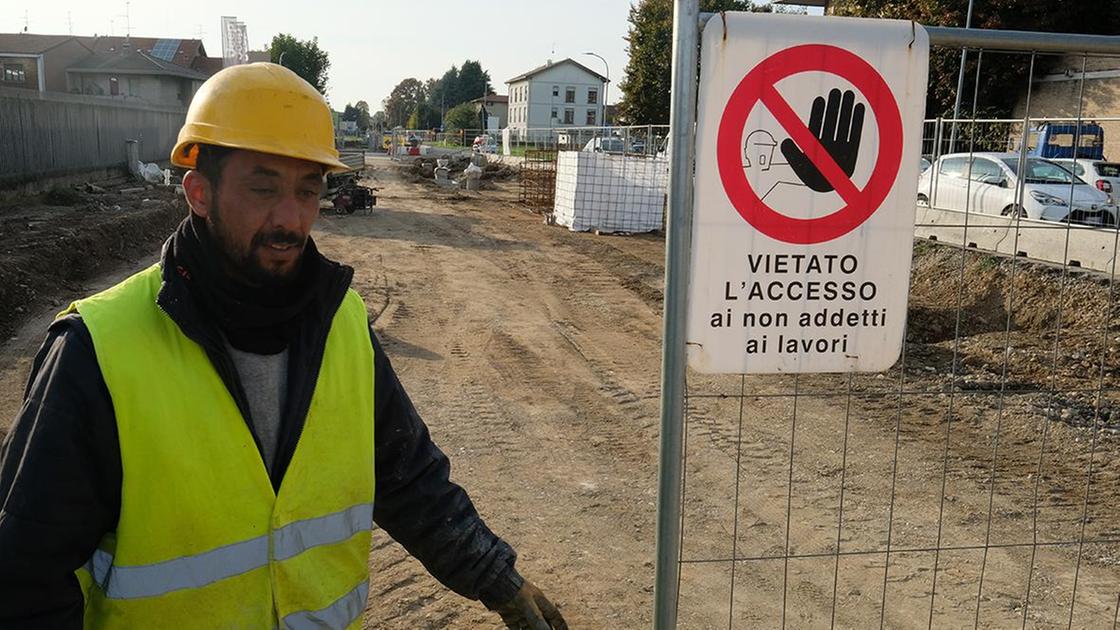 La tranvia lumaca. Dopo un anno di ritardi. Nova non paga la rata