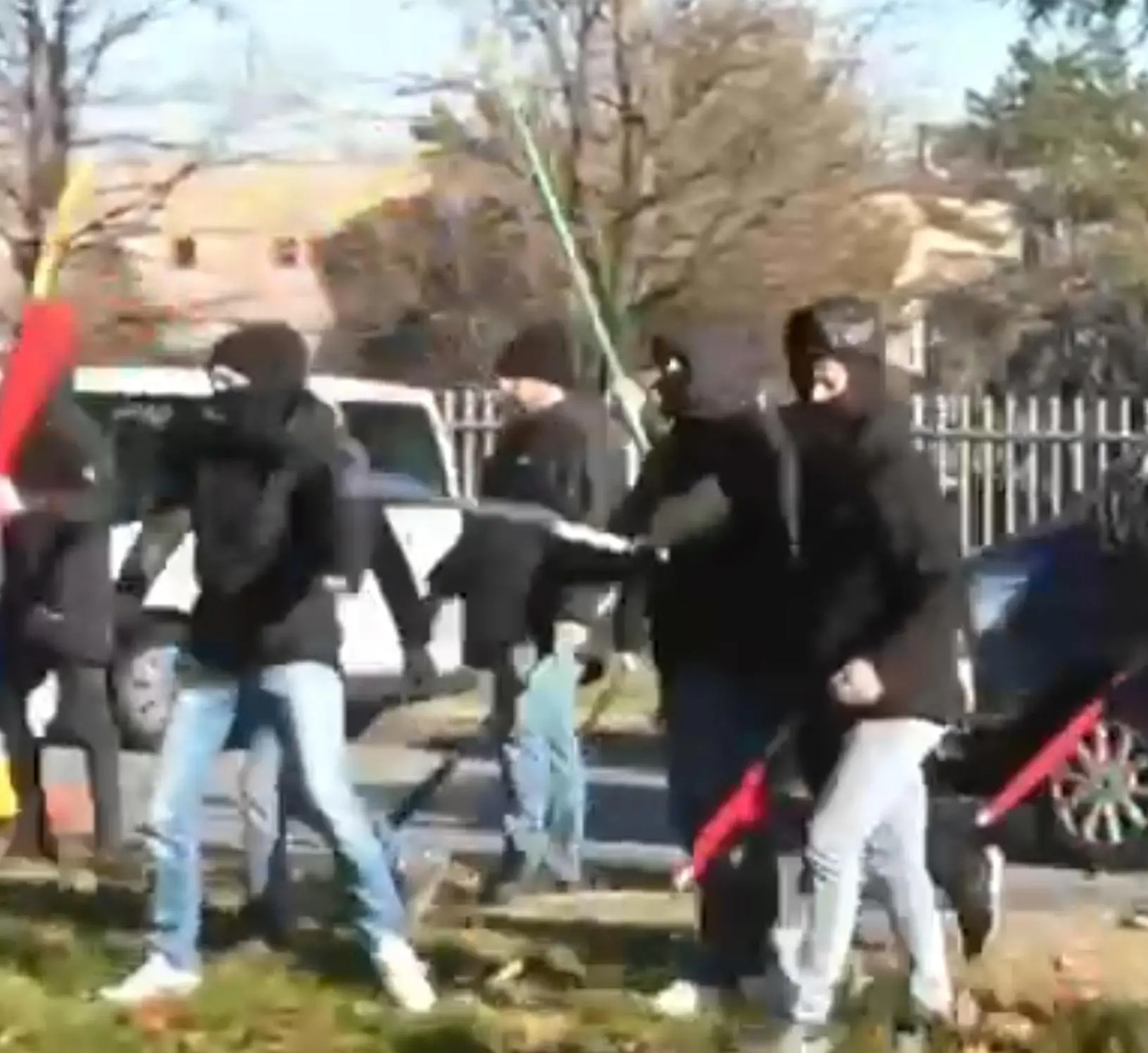 L’agguato allo stadio. Daspo per 14 ultras