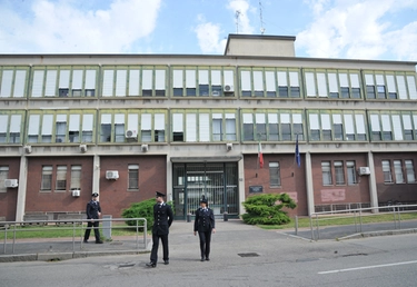 Violenze e torture sui detenuti nel carcere Beccaria di Milano: arrestati 13 agenti della polizia penitenziaria, altri 8 sospesi