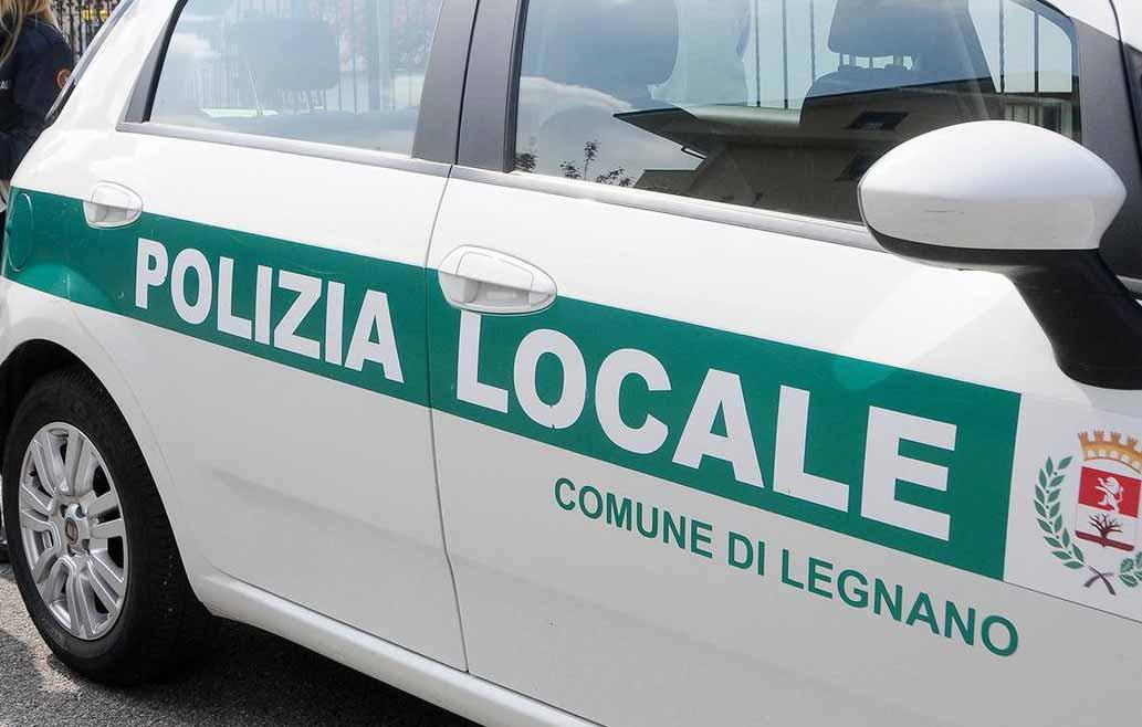 Legnano, in monopattino senza casco: col nuovo codice della strada scattano le prime sanzioni