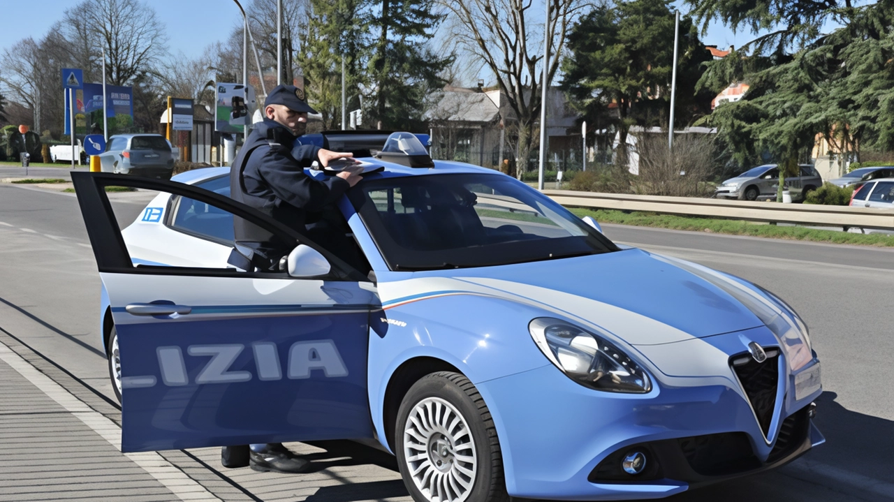 Obbligo di dimora a Ponte Lambro per il ventisettenne arrestato mercoledì. La colluttazione coi poliziotti? "Dormivo, sono stato svegliato di soprassalto".